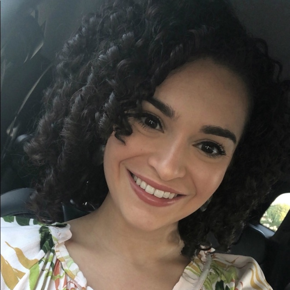 Meet your Posher, Ana